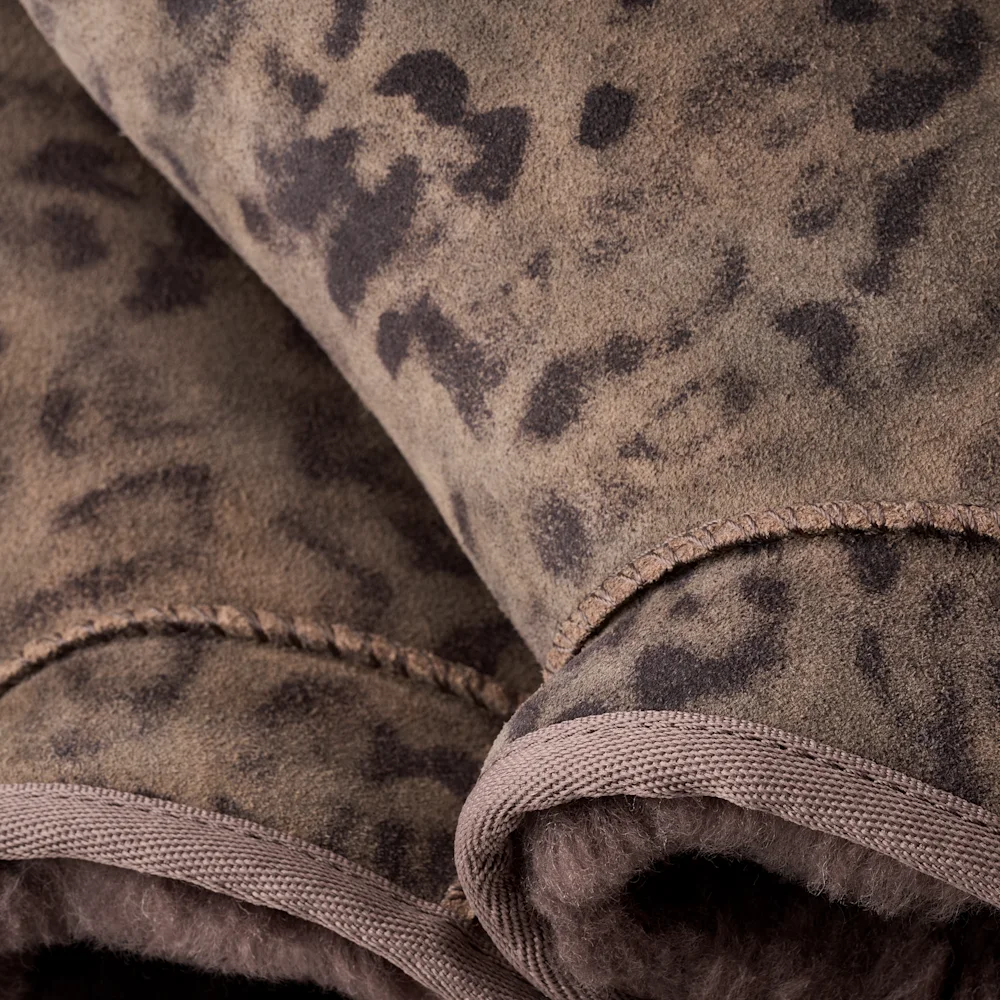 Classic Ultra Mini Spotted Boot Chestnut vue 5
